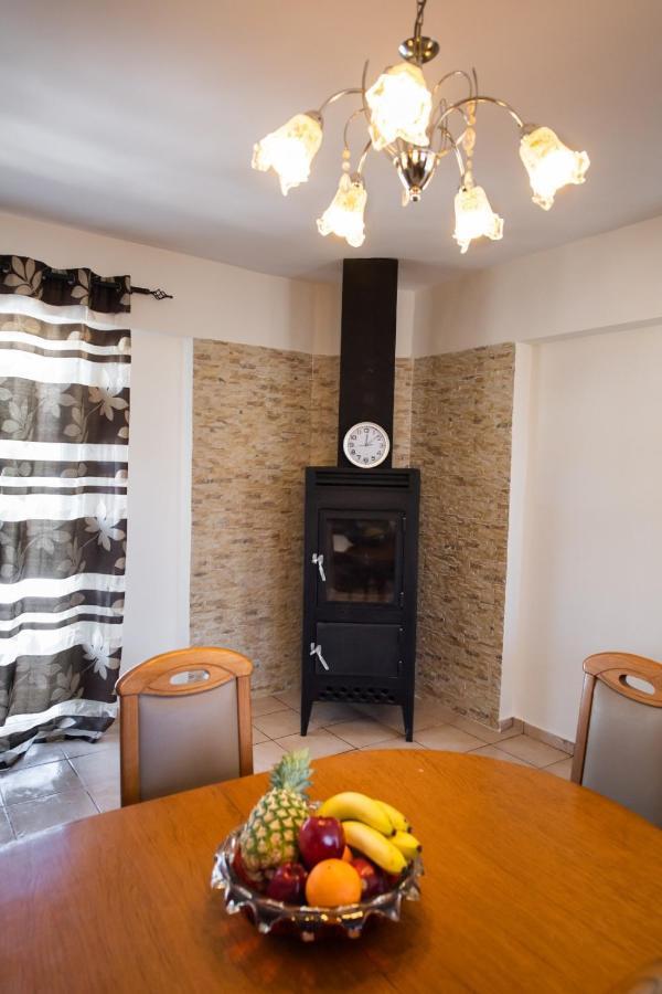 Irinis House Villa Komilion Luaran gambar